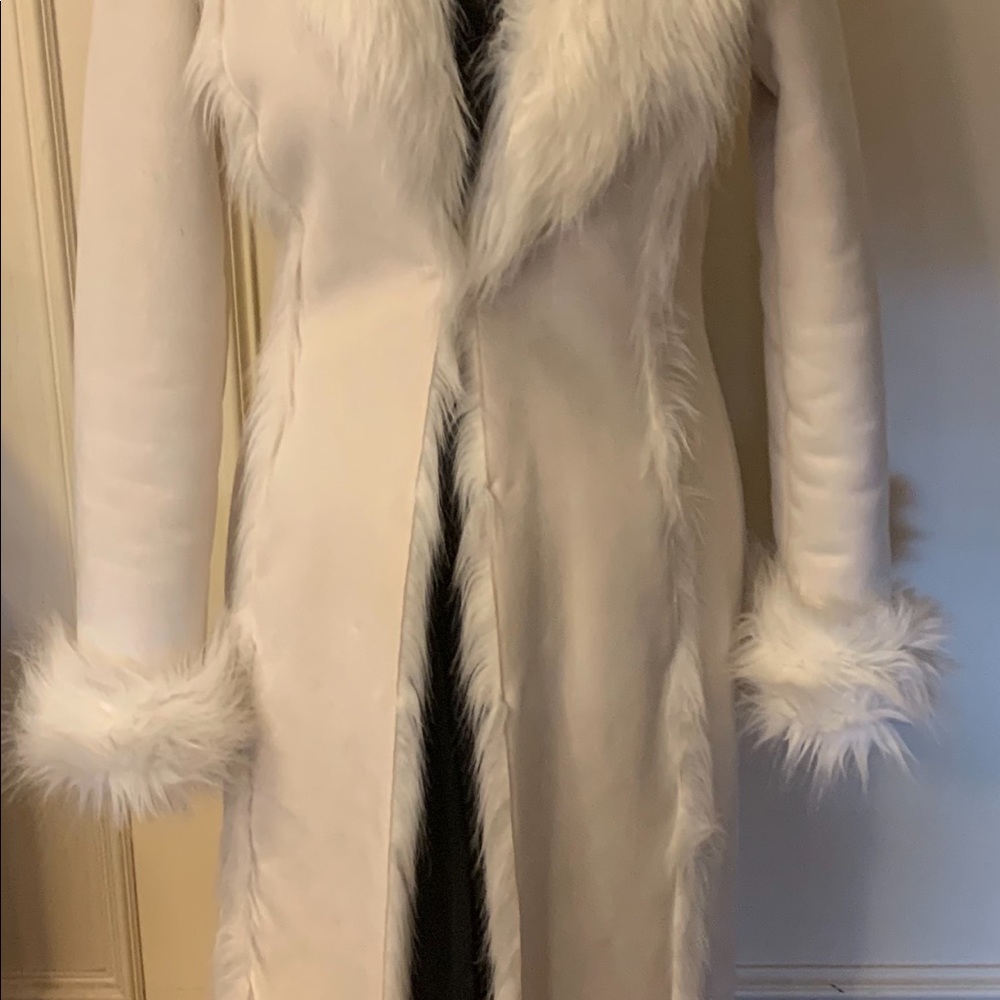 Coat - Picture 1 of 5